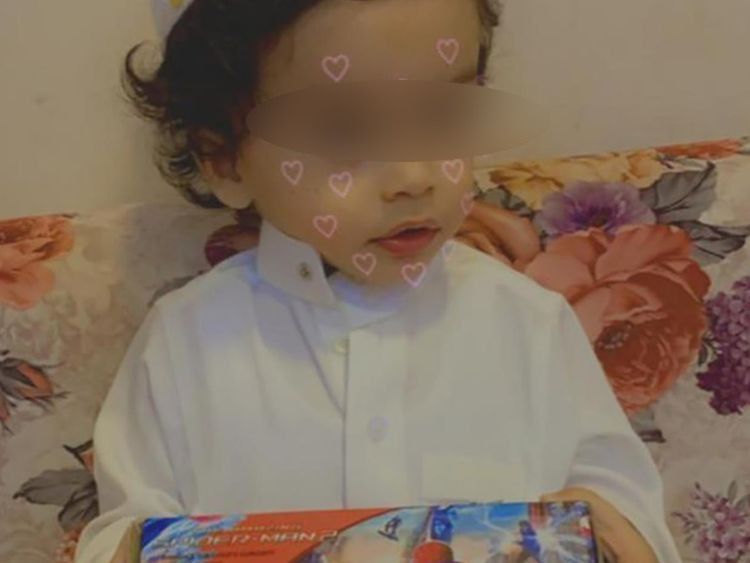 Balita berusia 1,5 tahun asal Arab Saudi yang tewas saat tes swab Covid-19.*