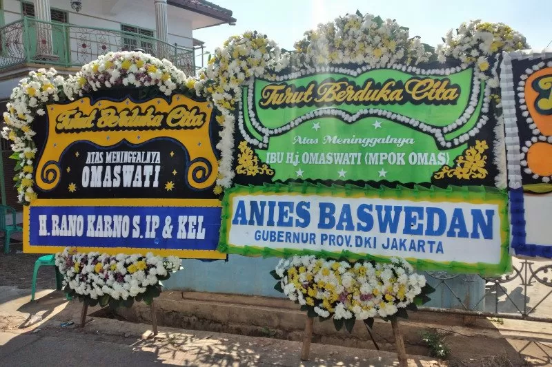 Komedian Omas Meninggal Dunia Anies Baswedan Kirim 