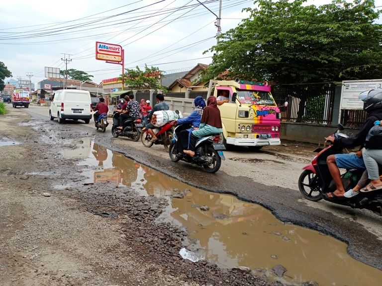 Perbaikan Infrastruktur Jalan di Kab. Bandung Barat ...