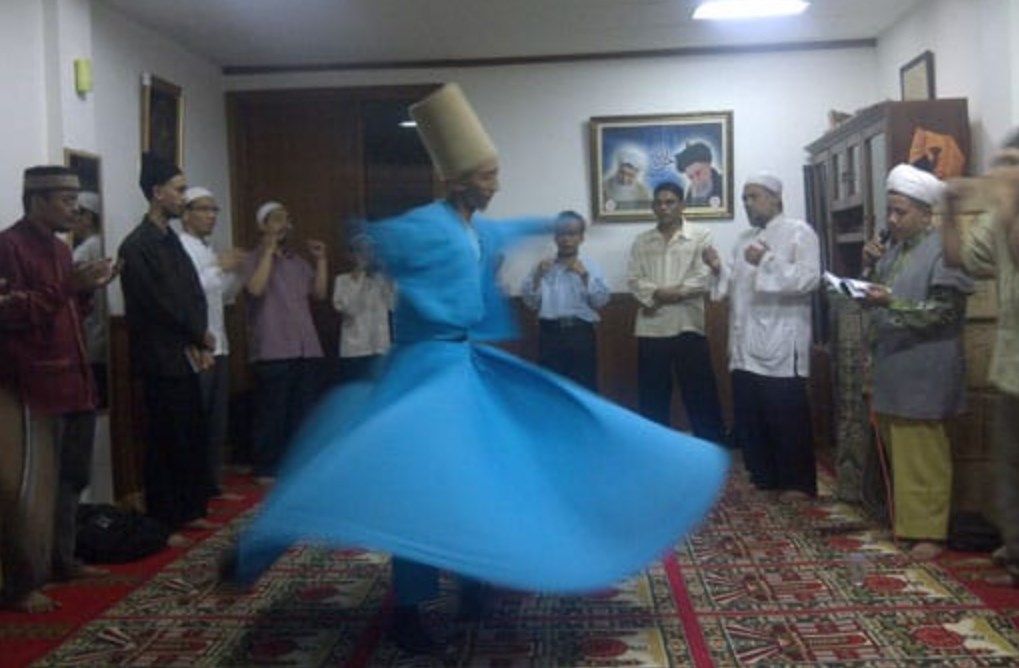 Selain Zikir diisi Tarian Khas