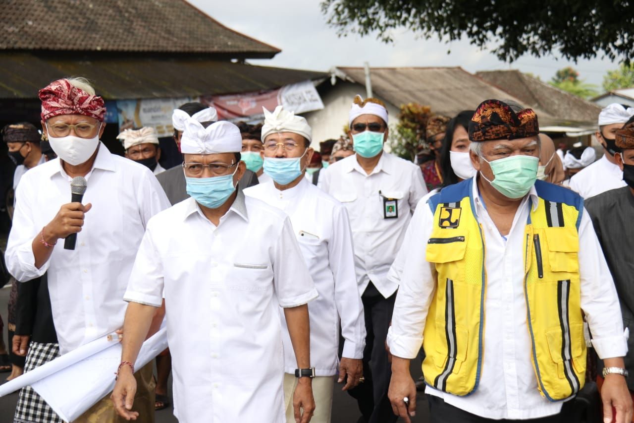 Kunjungan Menteri PUPR dan Gubernur Bali ke Pura Besakih 