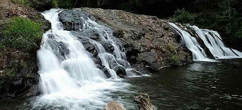 Curug Layung Obyek Wisata Murah Dengan Ragam Panorama Jurnal Trip