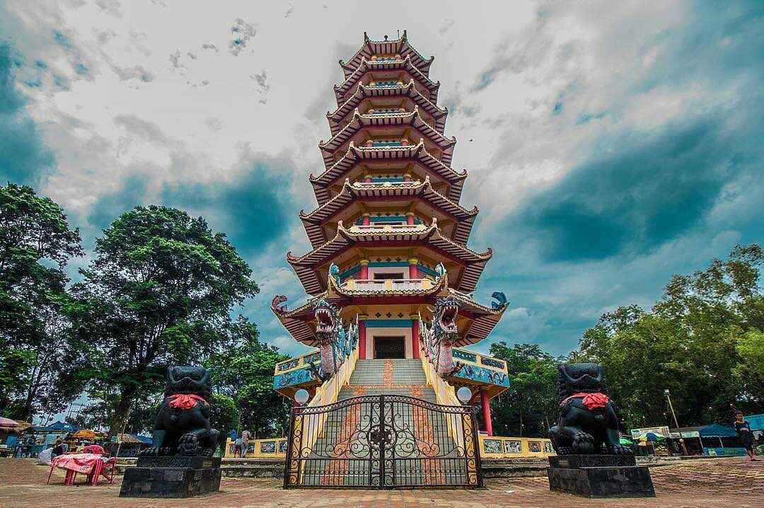 Pagoda berlantai 9, Pulau Kemaro