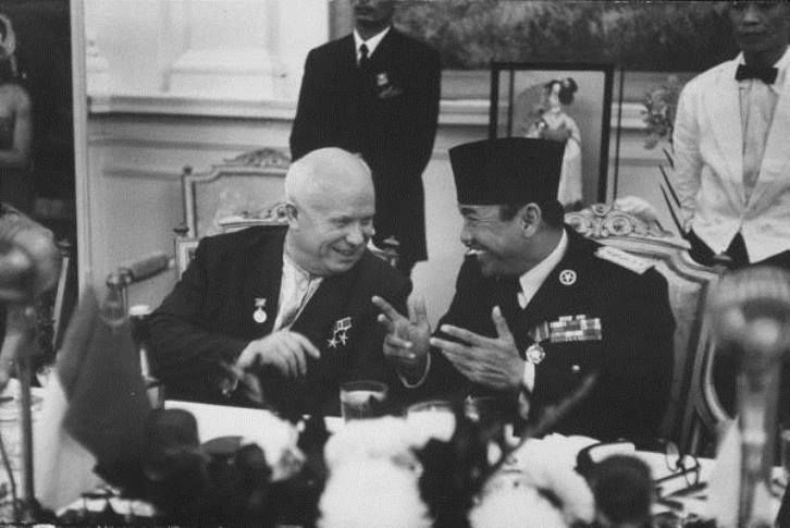 Nikita Sergeyevich Khrushche dan Ir. Sukarno