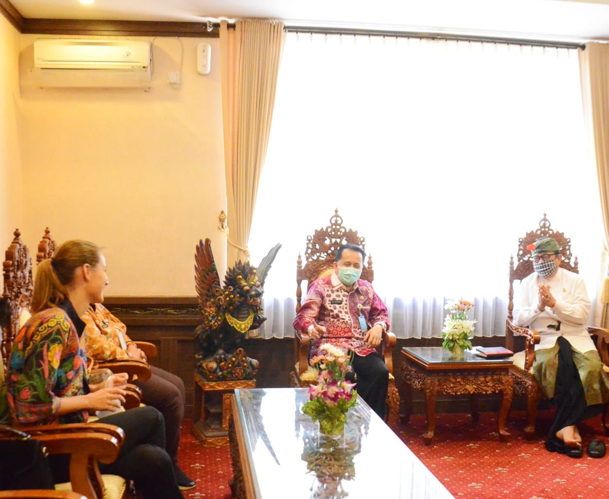 YouTuber Tina Bule bertemu Wakil Gubernur Bali Cok Ace beserta jajaran Kamis 13 Agustus 2020