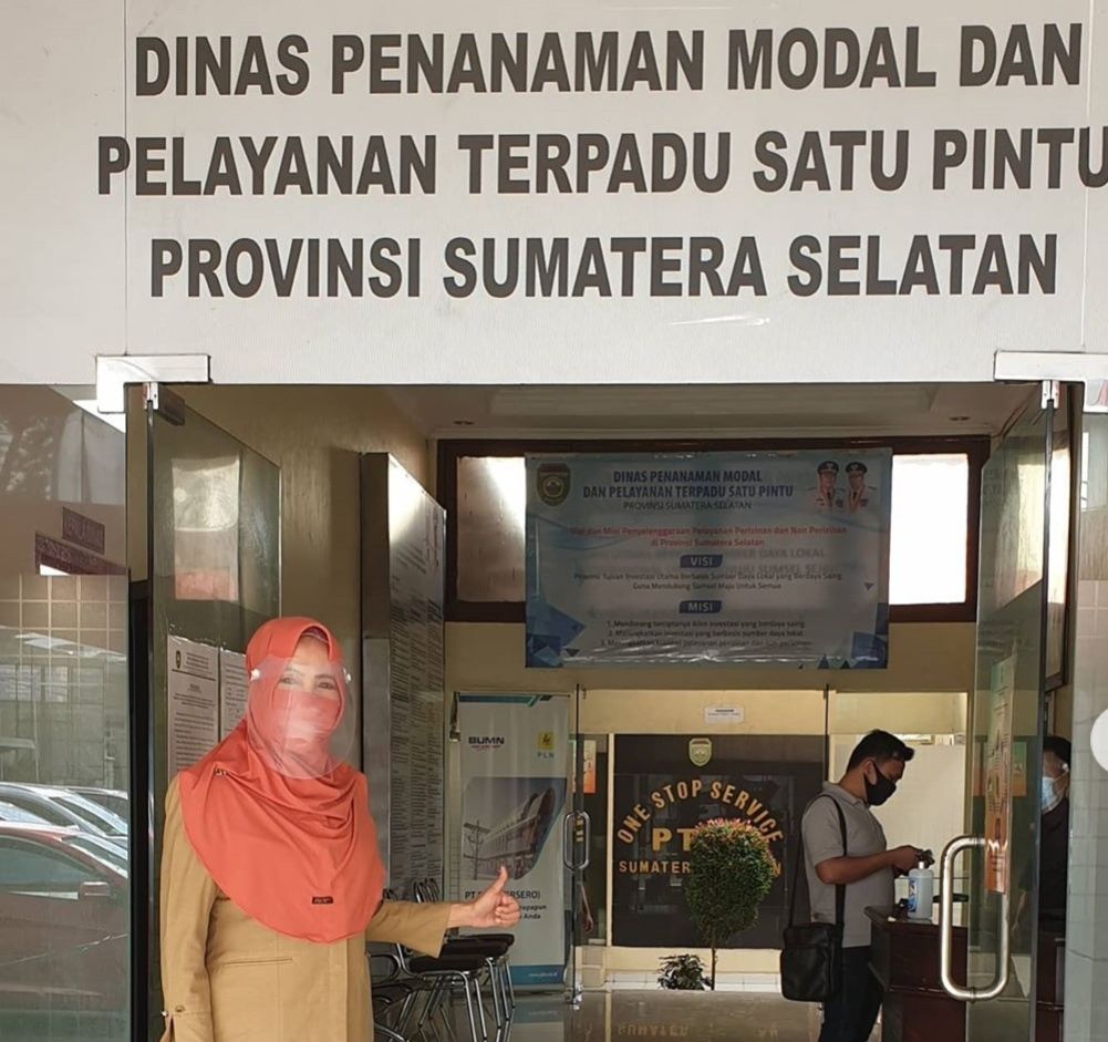 Kepala Dinas Penanaman Modal dan Perizinan Terpadu Satu Pintu (DPMPTSP) Sumatera Selatan (Sumsel), Dra Hj. Megaria M.Si.