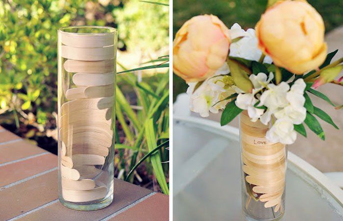 Hiasan vas bunga dari stik es krim.*/
