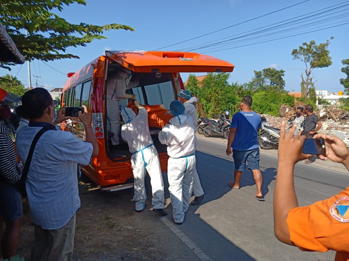 Pria Tua Asal Bandung Tewas Saat Hendak Diberi Minum Denpasar Update