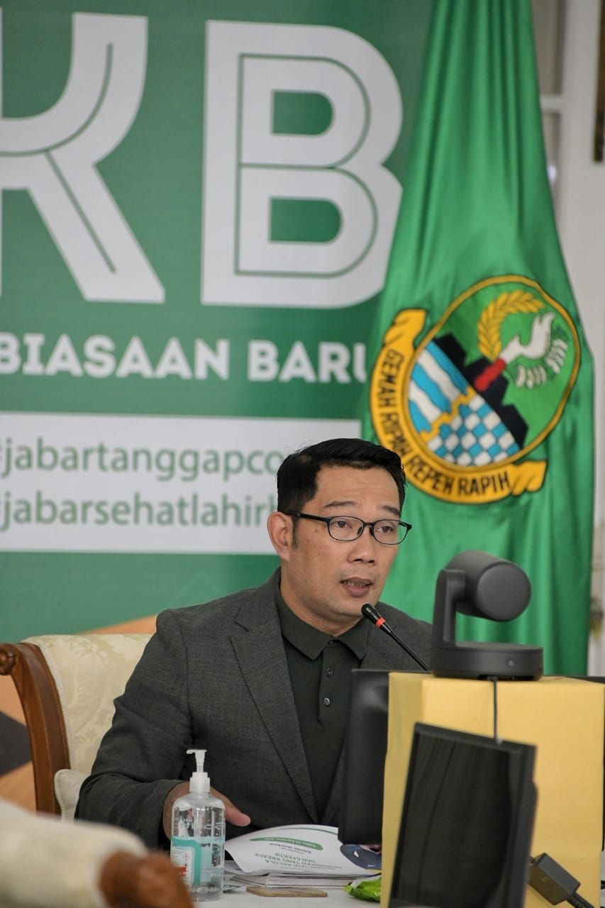Gubernur Jawa Barat Ridwan Kamil saat menjadi pembicara dalam webinar 'Tata Kelola Pendidikan yang Kreatif dan Efektif' di Gedung Pakuan, Kota Bandung, Sabtu (22/8/20).