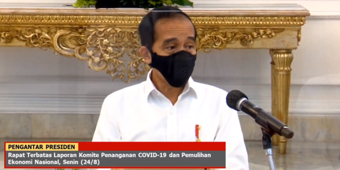 ratas komite penanganan covid 19 jokowi sebelum vaksin disuntikkan kuncinya pakai masker dulu pikiran rakyat bekasi ratas komite penanganan covid 19