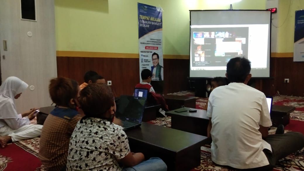 Suasana belajar daring yang digelar GBB Bali