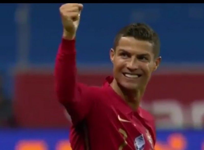 2 Gol Ronaldo Antar Portugal Raih Point Penuh Divisi A Grup 3 Uefa Nations League Jurnal Gaya