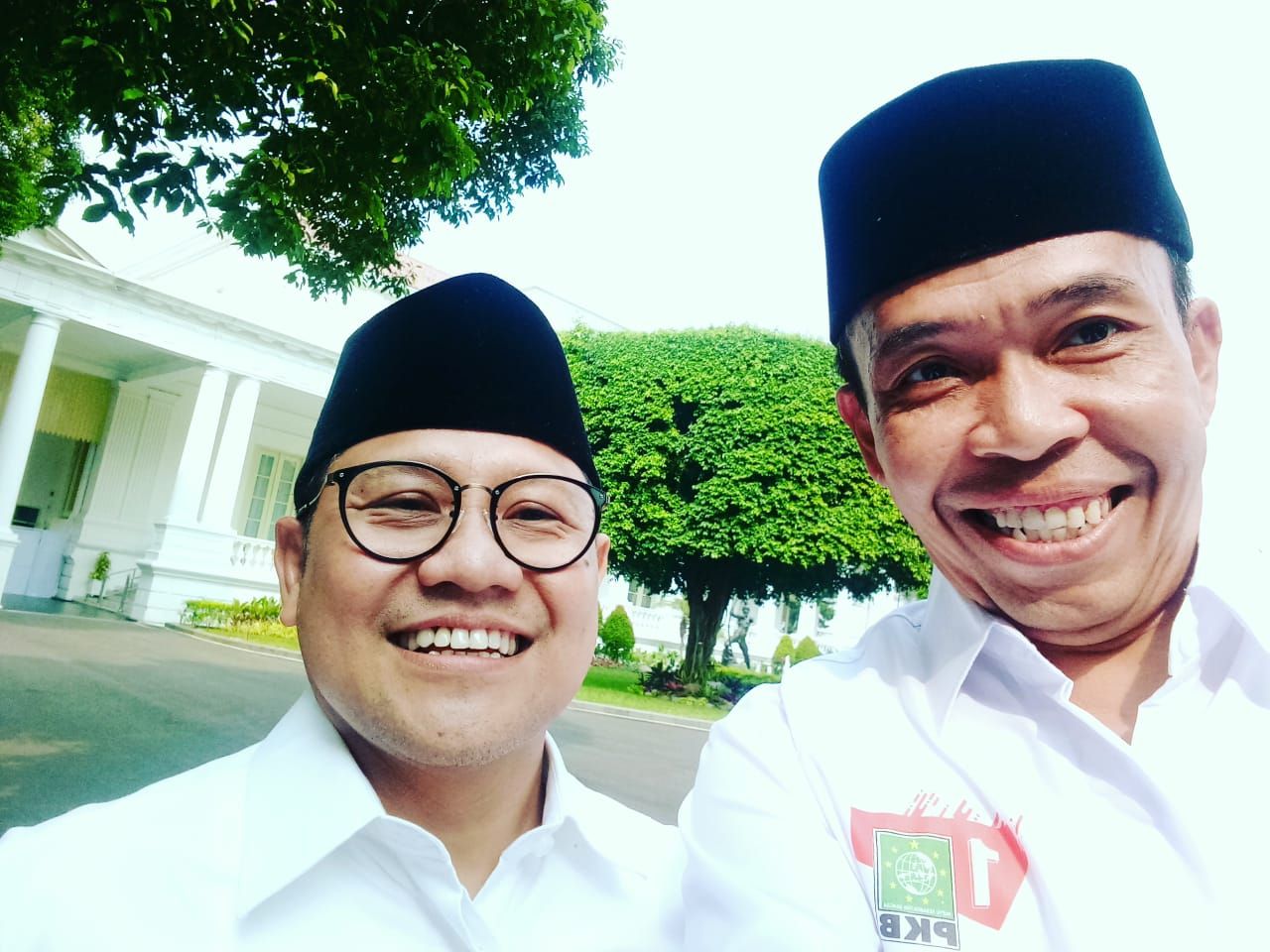 Ketua DPW PKB Bali, H. Bambang Sutiyono bersama Ketua Umum DPP PKB, H. A. Muhaimin Iskandar alias Gus AMI di Istana Negara usai menghadap Presiden Jokowi berapa waktu lalu