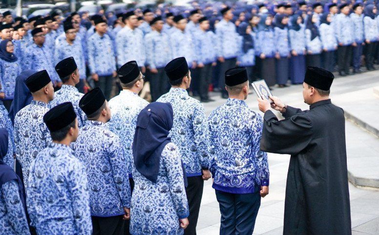 Hari Pertama Kerja Setelah Libur Lebaran Idul Fitri 241 Asn Dki Jakarta Tidak Masuk Tanpa Alasan Pikiran Rakyat Depok<script async src=