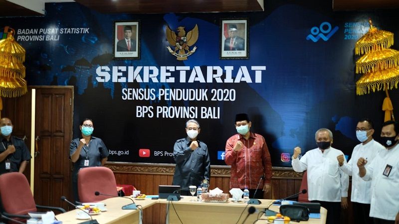 Anggota DPD RI Dapil Bali, H. Bambang Santoso saat melaksanakan Kunjungan Kerja ke Kantor Badan Pusat Statistik (BPS) Provinsi Bali, 