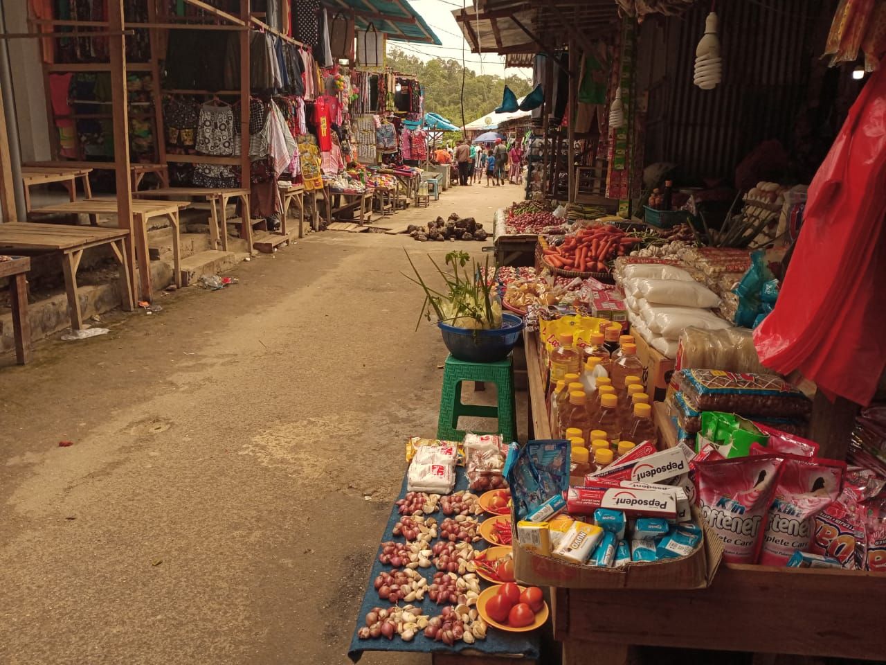 Pasar Sentral Faidoma Darfuar Sunyi