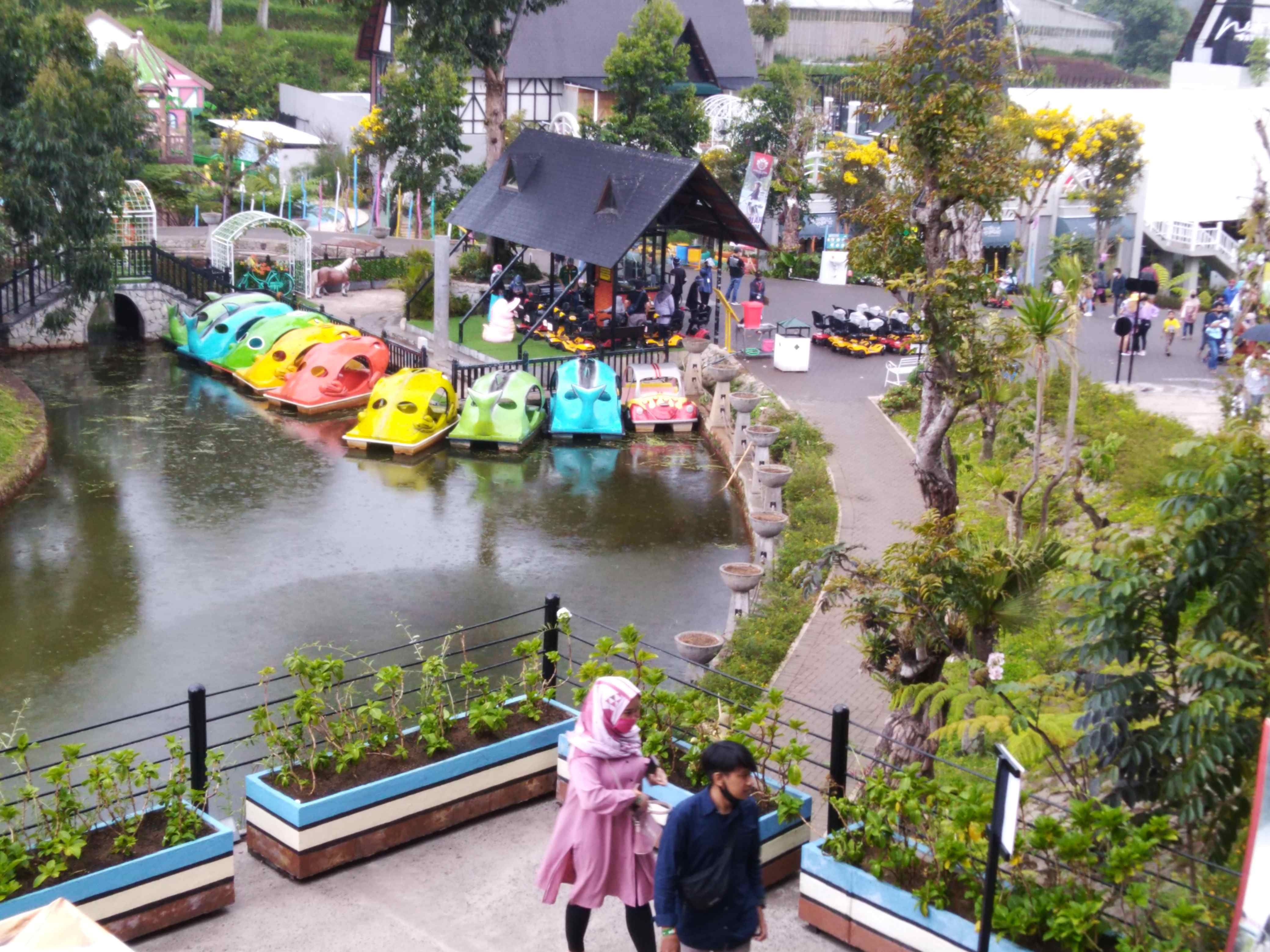 Tempat Wisata Lembang Park & Zoo untuk liburan anak harga tiket