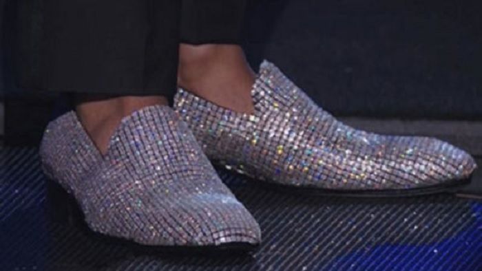Sepatu Stuart Weitzman Cinderella.