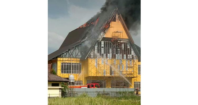 Gedung SLRT Kabupaten Bandung terbakar, Jumat 2 Oktober 2020.