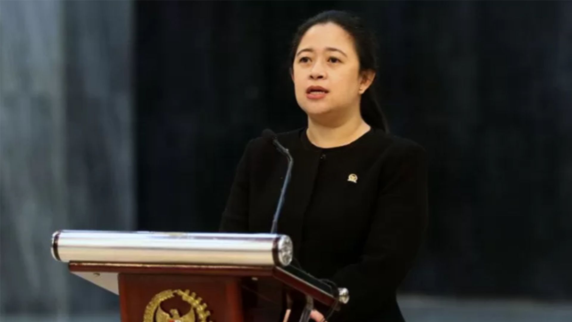Puan Maharani Mendadak Ingin Bergandengan Tangan dengan Buruh saat
