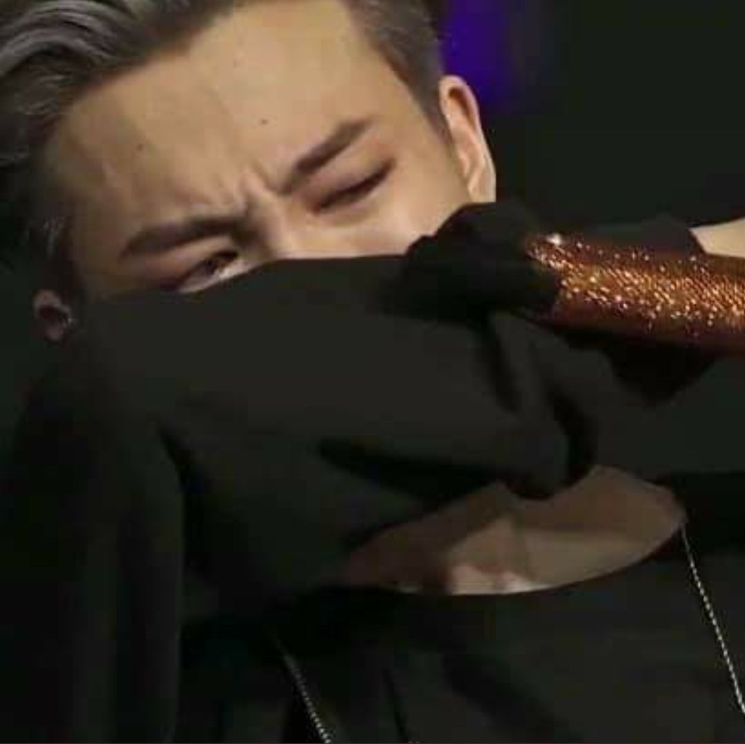 Jimin menangis dalam konser online BTS Map of The Soul ON:E.*