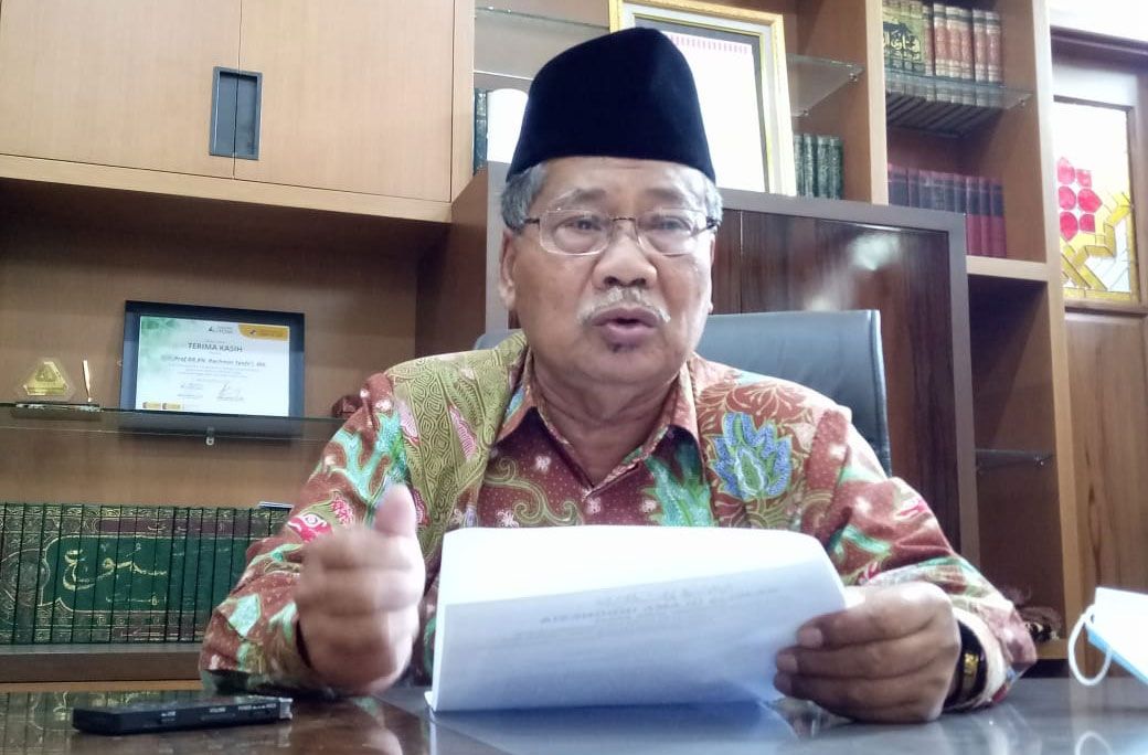 Ketua MUI Jabar, Rachmat Syafei. (Lucky M. Lukman/Galamedia)