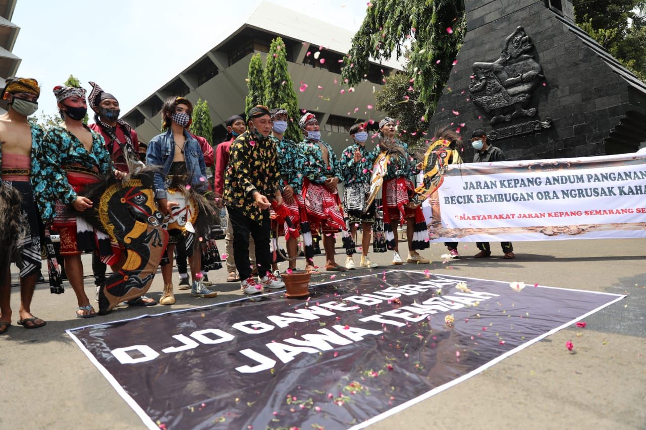 Seniman Jaran Kepang Semarang menolak demo anarkis