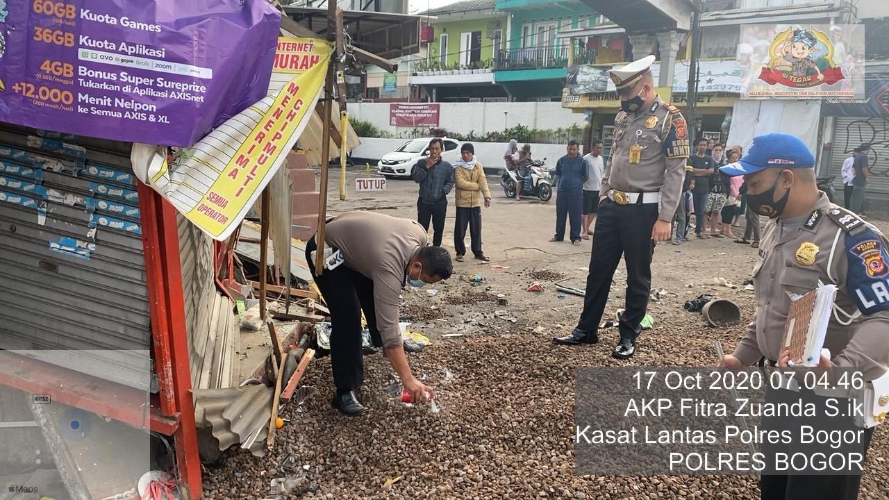 5 Orang  Meninggal Dunia  Kecelakaan Beruntun Puncak  Bogor 