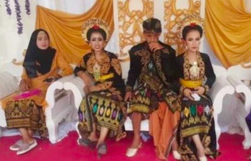 Tangkapan layar pernikahan AR pelajar SMK yang menikahi FT dan MR dengan resepsi bersamaan di Lombok Barat, Nusa Tenggara Barat.