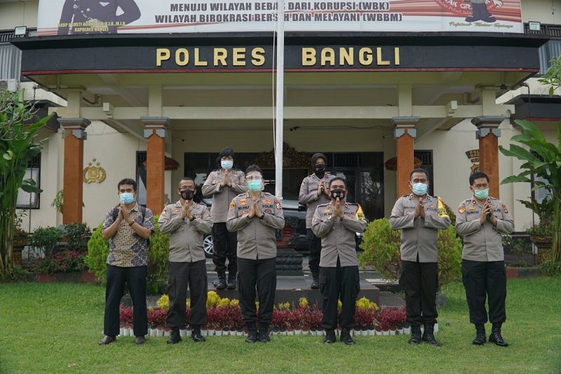 Pusat Penelitian dan Pengembangan Polri meneliti standarisasi sistem pengadaan distribusi dan peruntukan senjata api, di Polres Bangli Senin 19 Oktober 2020