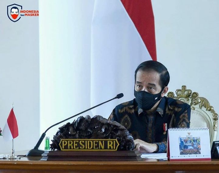 Jokowi di Ruang Istana