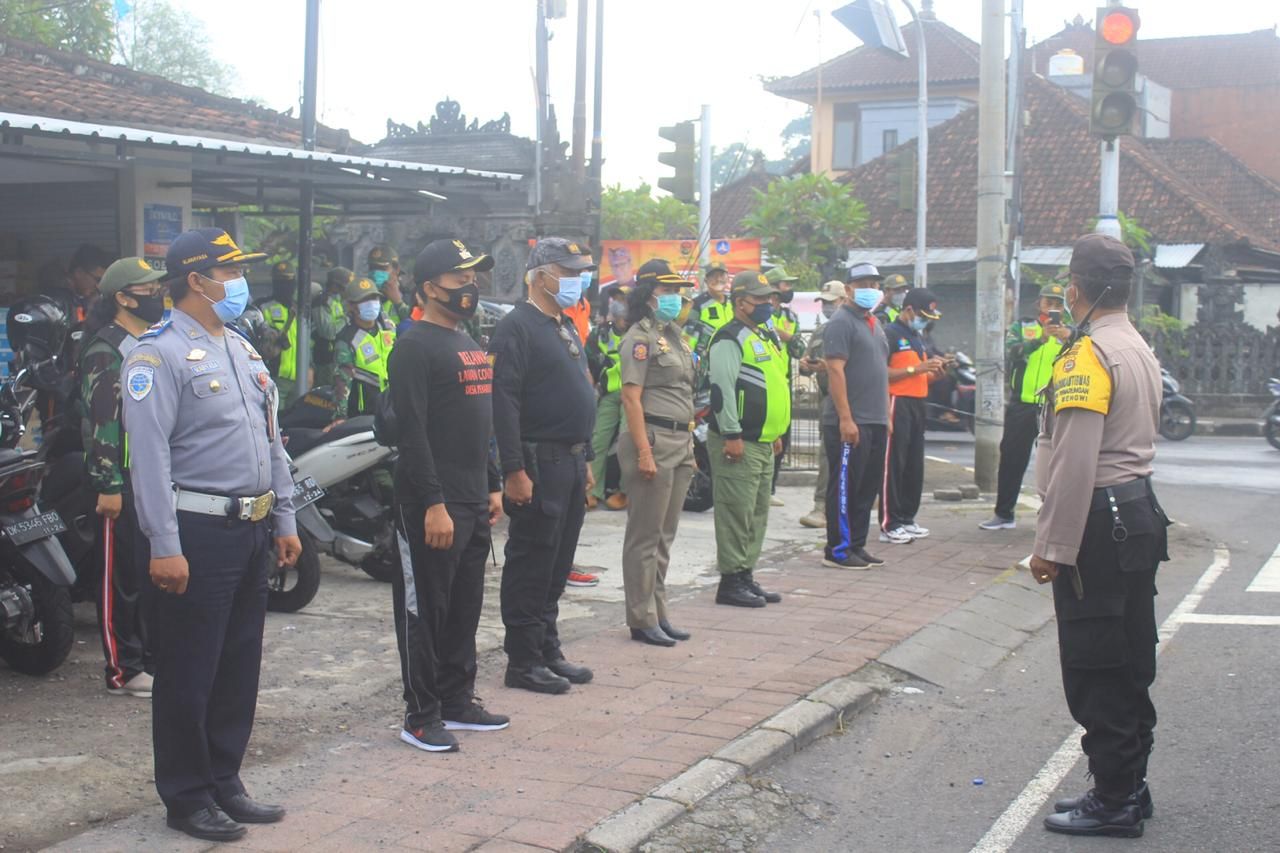 Polsek Mengwi kembali menggelar razia masker melibatkan TNI-Polri, Satpol PP, para Relawan, BPBD dan Dishub Badung, Jumat 23 Oktober 2020 