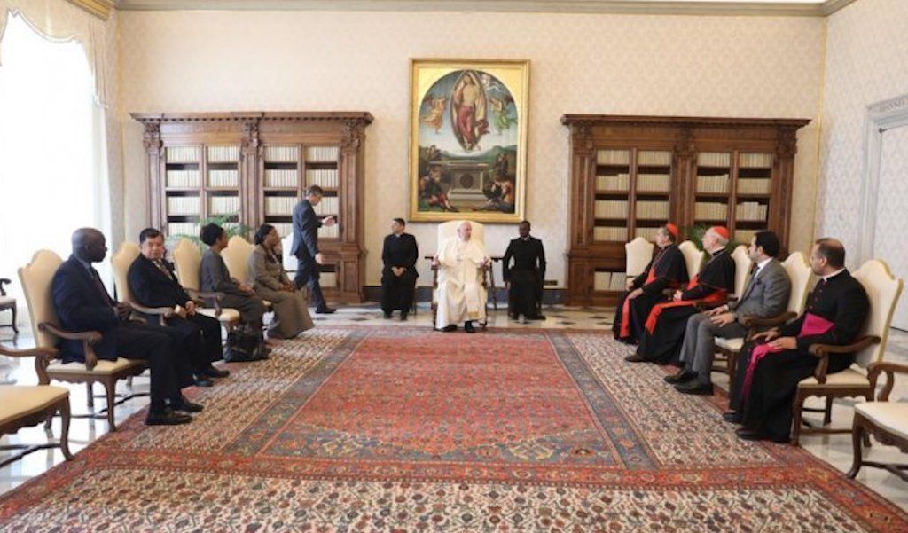 Paus Franciskus menerima Dewan Juri Penghargaan Zayed Award for Human Fraternity di Vatikan, Jumat 23 Oktober 2020