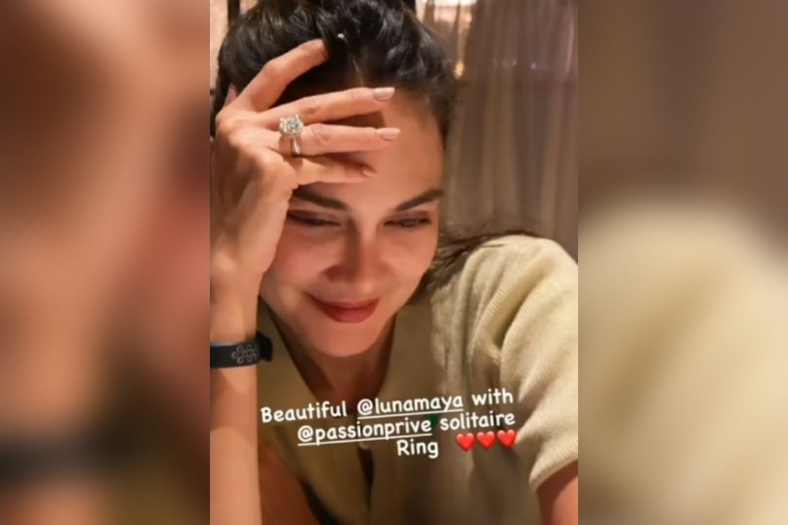 Luna Maya Resmi Dilamar ?