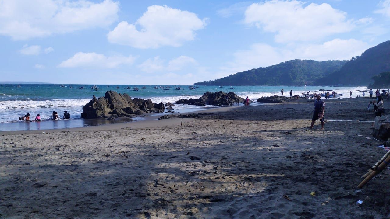 Destinasi wisata pantai cibanban