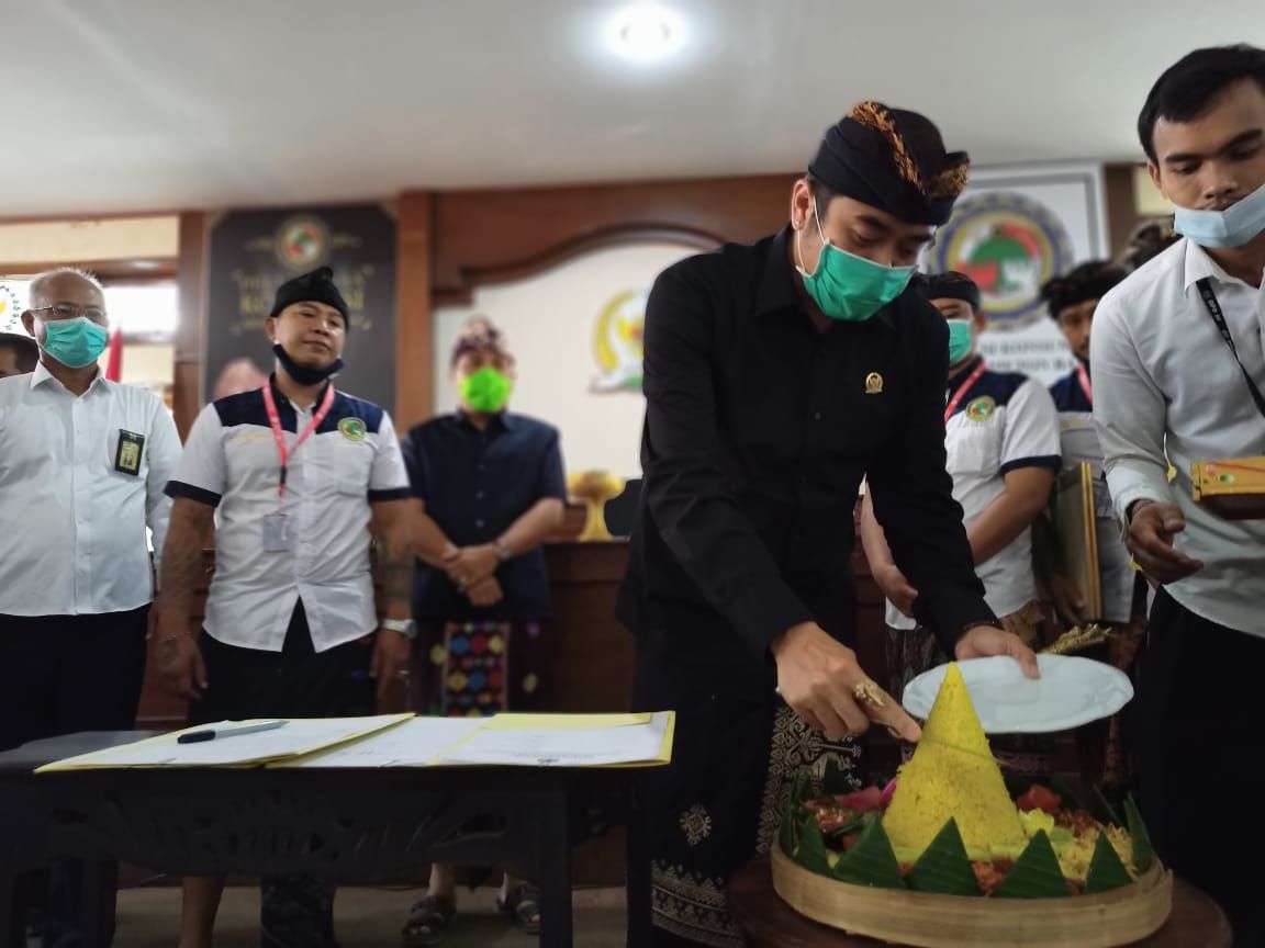 Peresmian Koperasi Arak Semeton oleh Senator AWK di Gedung DPD Renon Denpasar Rabu 28 Oktober 2020