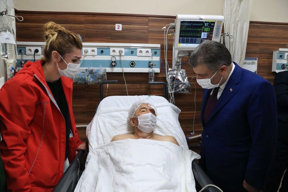 Ahmet Citim  saat dikunjungi Menteri Kesehatan Turki.