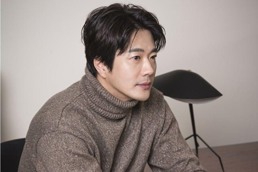 Aktor Kwon Sang Woo