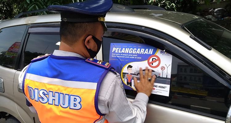 Atasi Parkir Liar, Dishub Kota Bandung Bakal Berlakukan Sanksi Derek