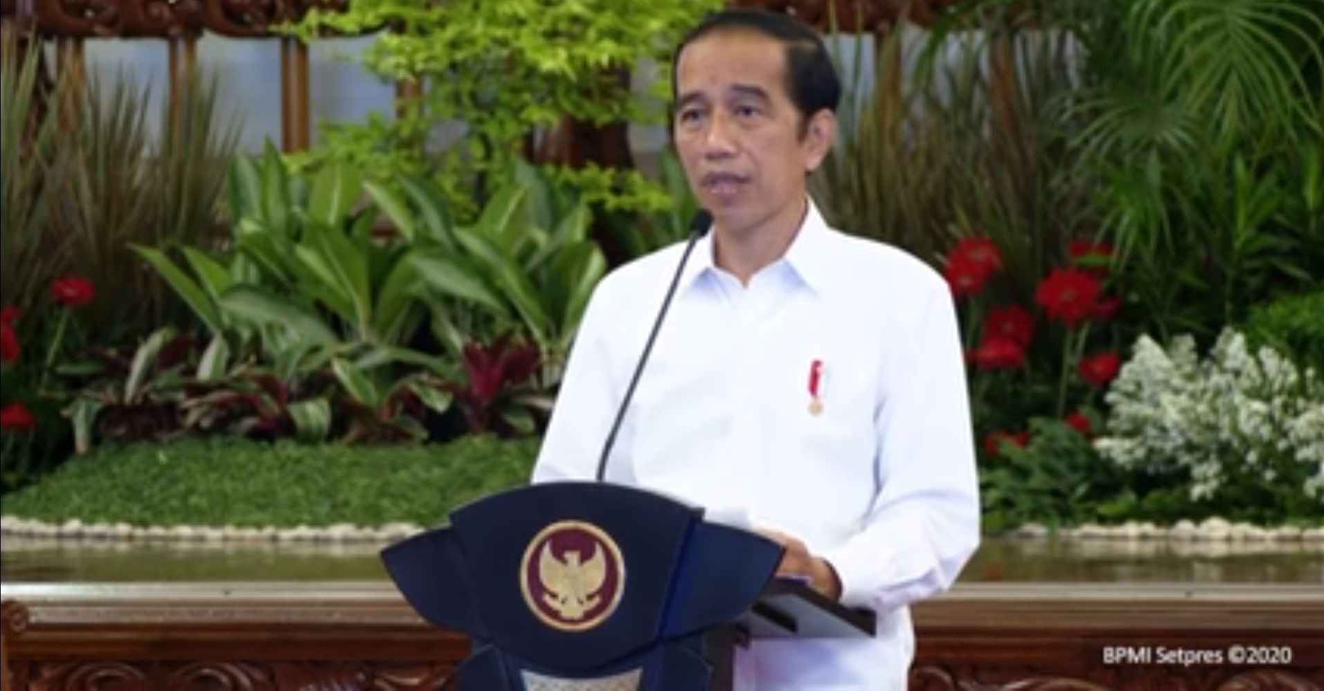 Jokowi beri arahan pada Sidang Kabinet Paripurna di Istana Negara pada Senin, 2 November 2020.