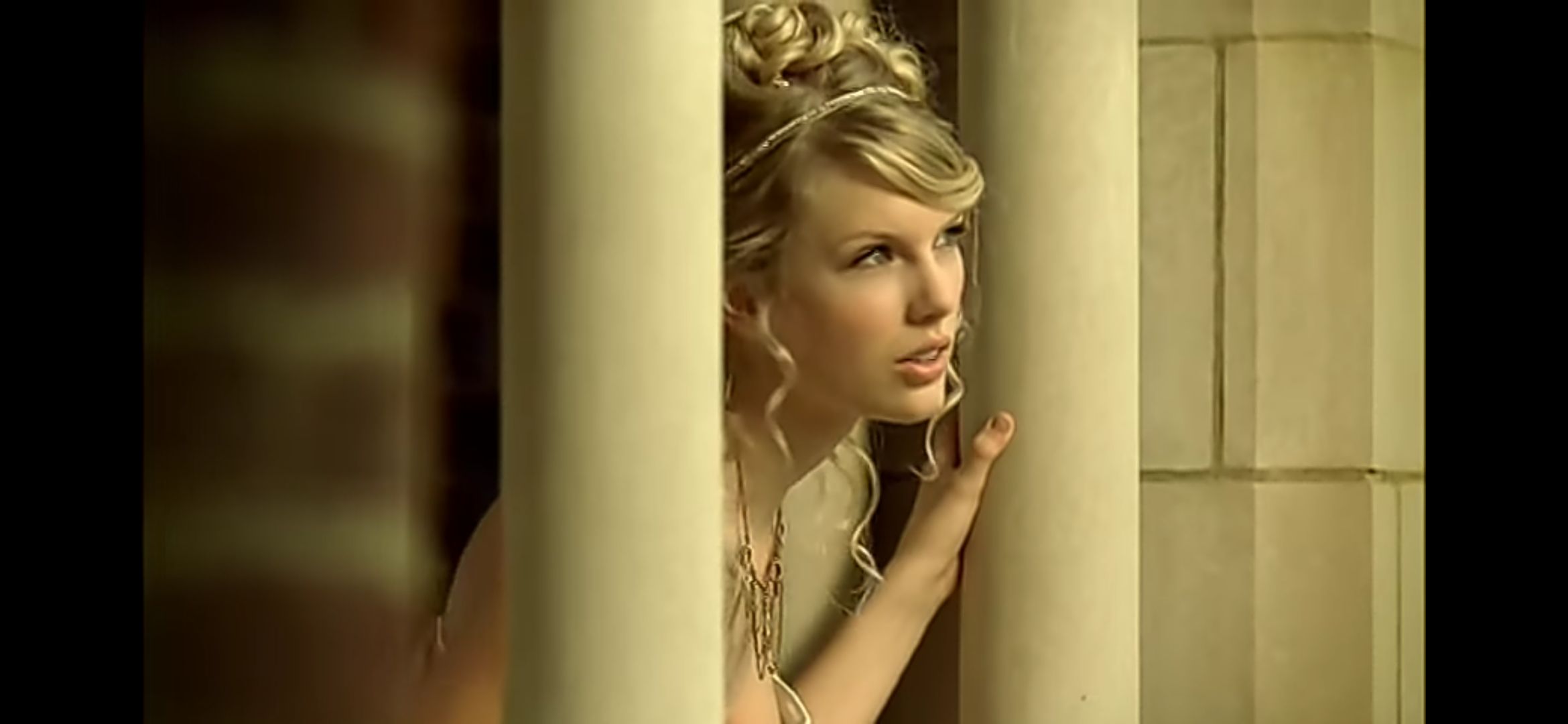 Lirik dan Terjemahan Lagu Love Story - Taylor Swift ...