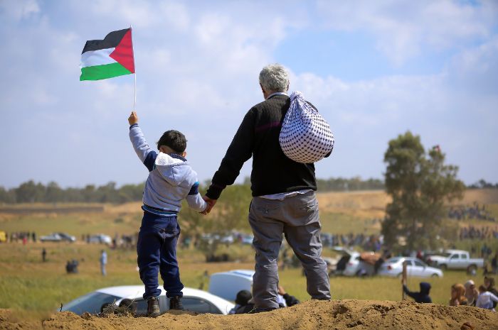 Puluhan anak Palestina di desa Khirbet Humsa, Tepi Barat, menjadi tunawisma usai tempat tinggalnya diratakan dengan tanah oleh tentara Israel.