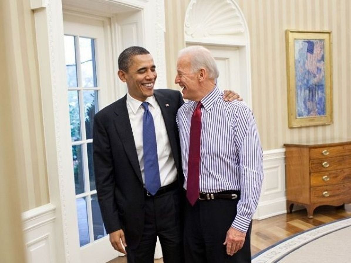 Joe Biden bersama Barack Obama