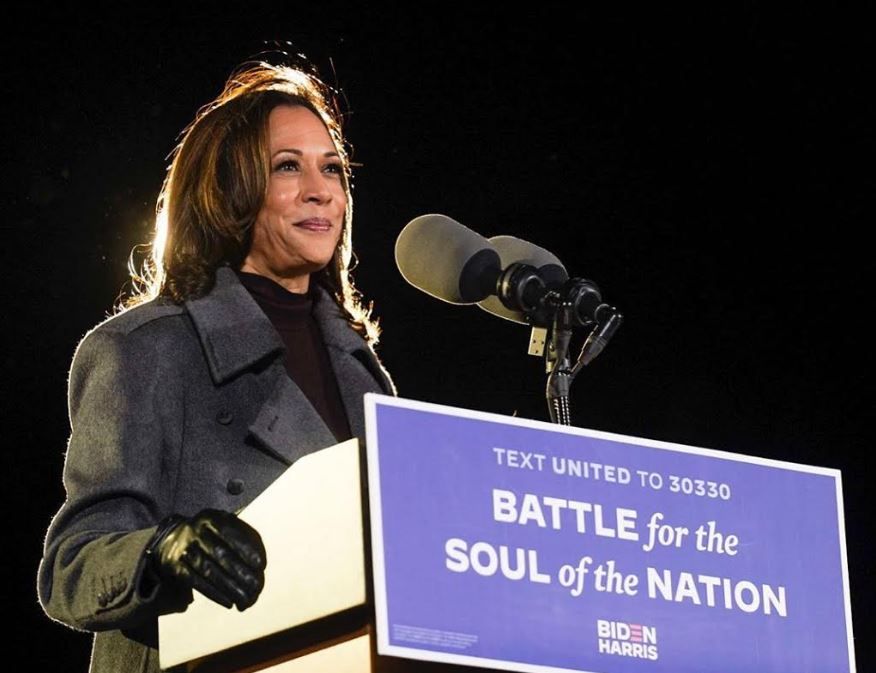 Fakta Menarik Kamala Harris, Wanita Kulit Hitam Pertama Yang Dobrak ...