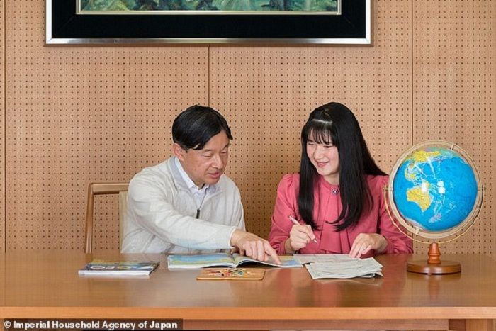 Kaisar Naruhito dan putri semata wayangnya Aiko./Olah foto IHAJ Dailymail