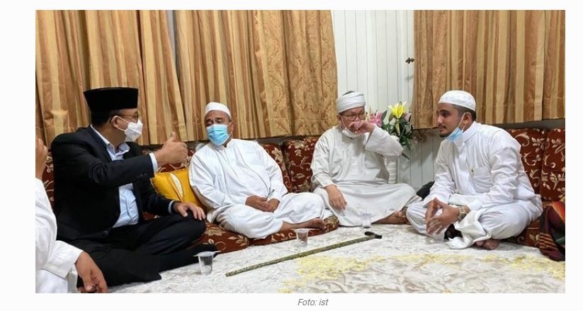 Gubernur DKI Jakarta Anies Baswedan bertemu pimpinan Front Pembela Islam (FPI) Habib Rizieq Shihab. Anies Bertemu Habib Rizieq, Bahas Apa Nih? Inilah Bocorannya!