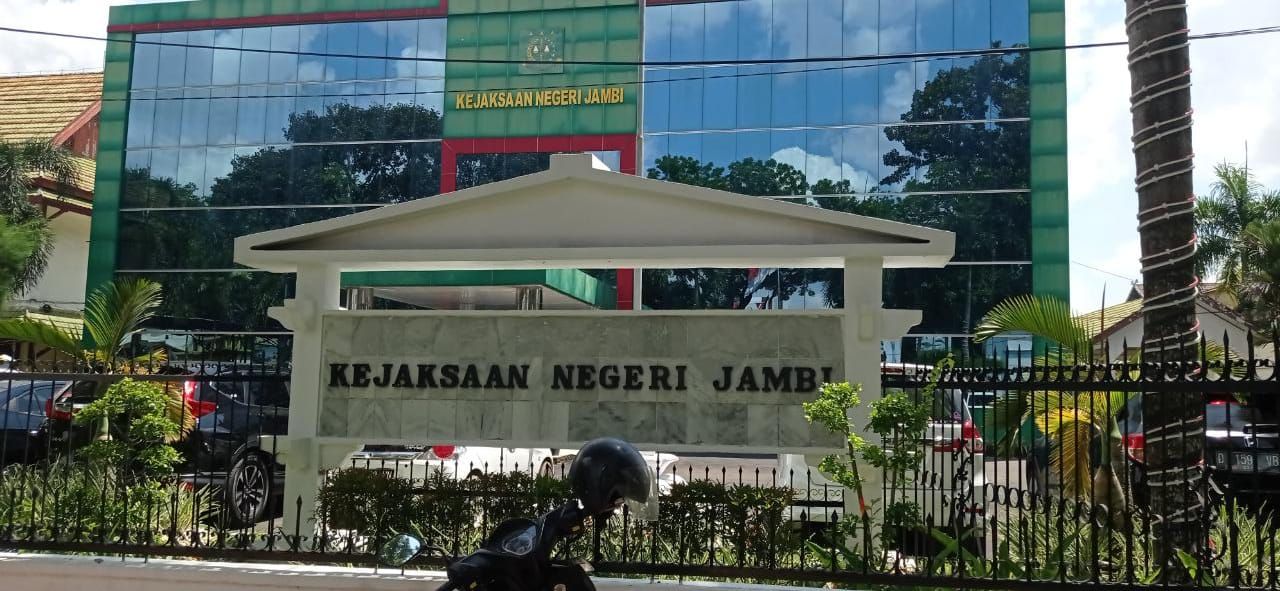 Janjikan Masuk Pns Oknum Satpol Pp Provinsi Jambi Di Laporkan Ke Mabes Polri Editornews