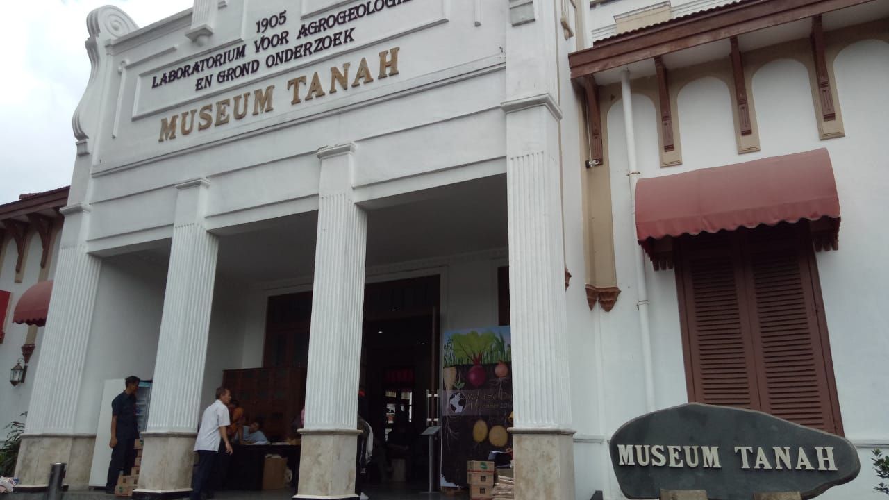 Museum Tanah yang berada di Jalan Ir H Juanda Kota Bogor