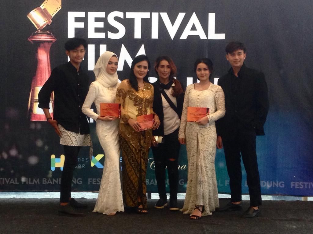 Film Bumi Manusia meraih Film Terpuji di Festival Film Bandung 2020