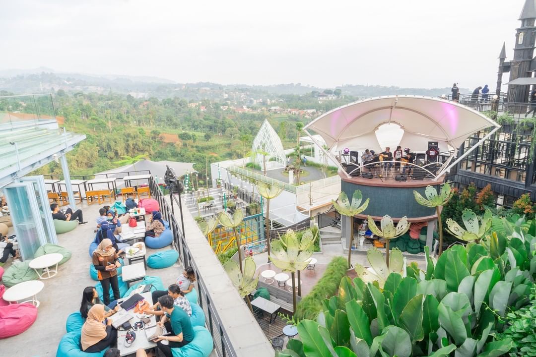 5 Tempat Wisata Hits Dan Instagramable Di Bandung, Harga Tiket Masuk Di Bawah Rp 100 Ribuan - Potensi Bisnis